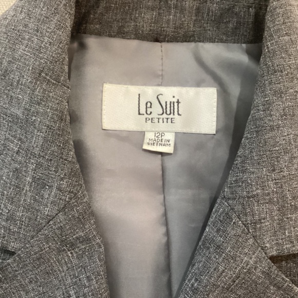 Le Suit Petite Charcoal Grey Skirt Jacket Suit - 12P - Picture 6 of 6